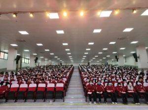 宋馨式阳光心理教育走进秦岭大山柞水县实验中学，为山区孩子心理建设服务